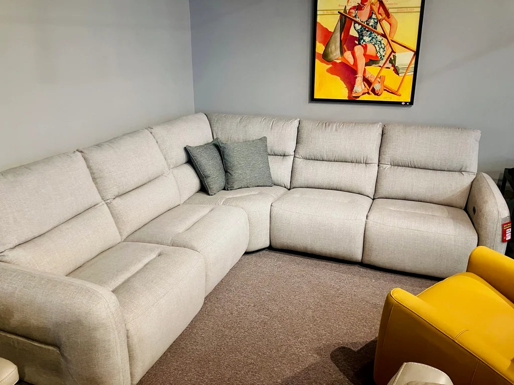 Bella Sectional